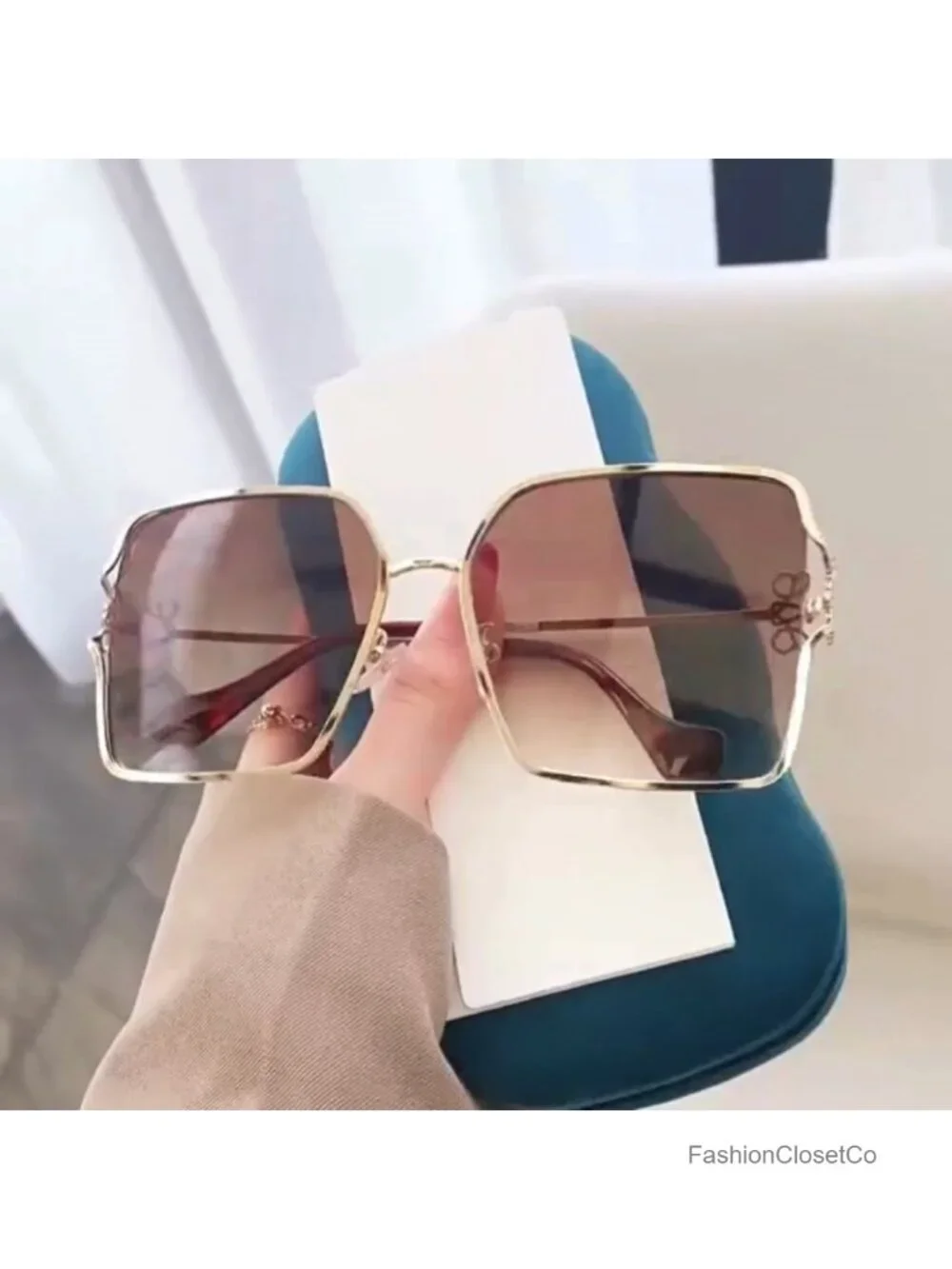 Women's Square & Oval Sunglasses Metal Floral Frame Polarized UV400